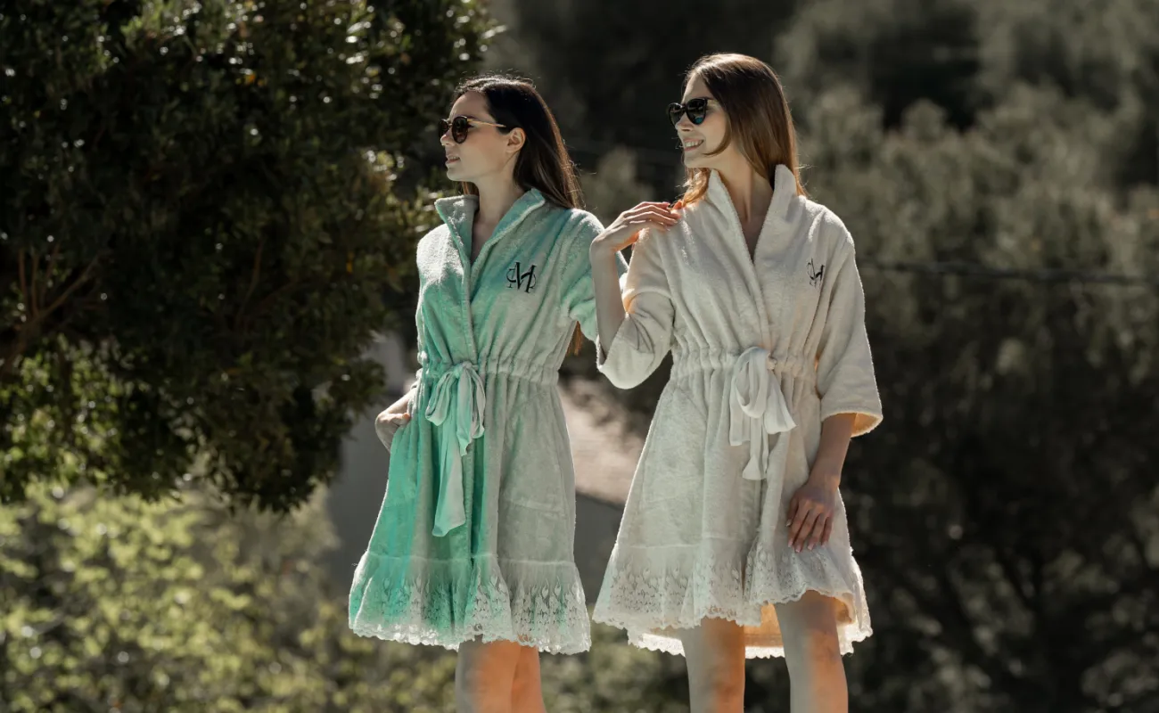 Maison Trungadi - "Nouvelle Vague" Bathrobe