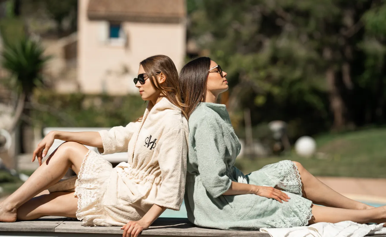 Maison Trungadi - "Nouvelle Vague" Bathrobe